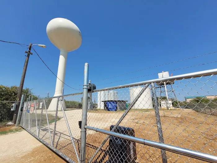 5 L RV Park Picture 6