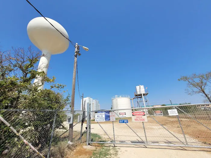 5 L RV Park Picture 3