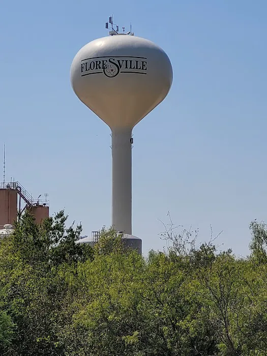 5 L RV Park Picture 1