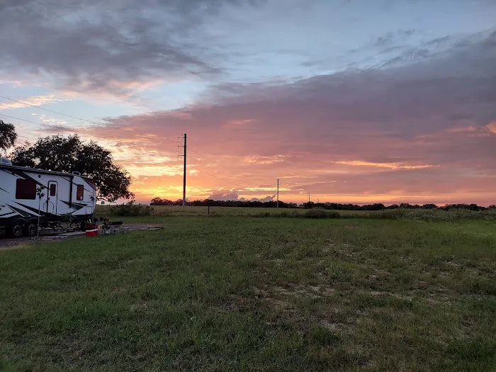 Eagle's Nest RV Park Picture 6