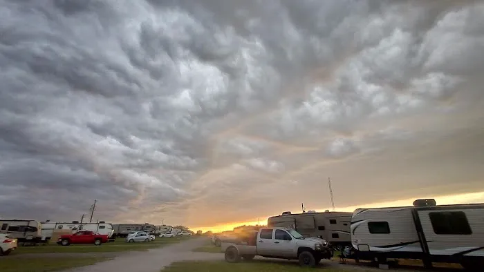 Eagle's Nest RV Park Picture 4