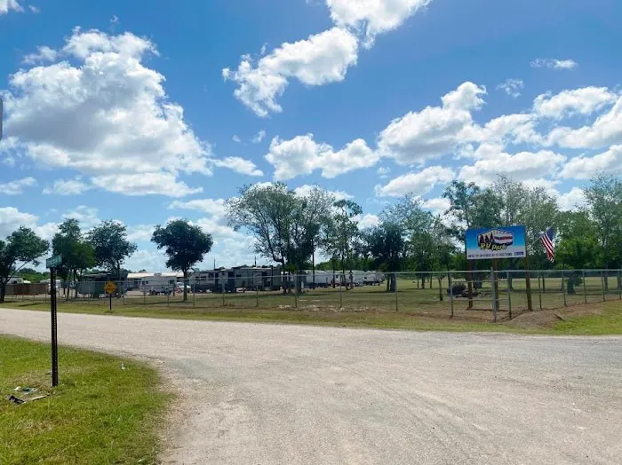 A&A RV PARK Picture 6