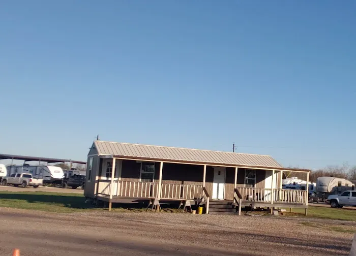 A&A RV PARK Picture 3