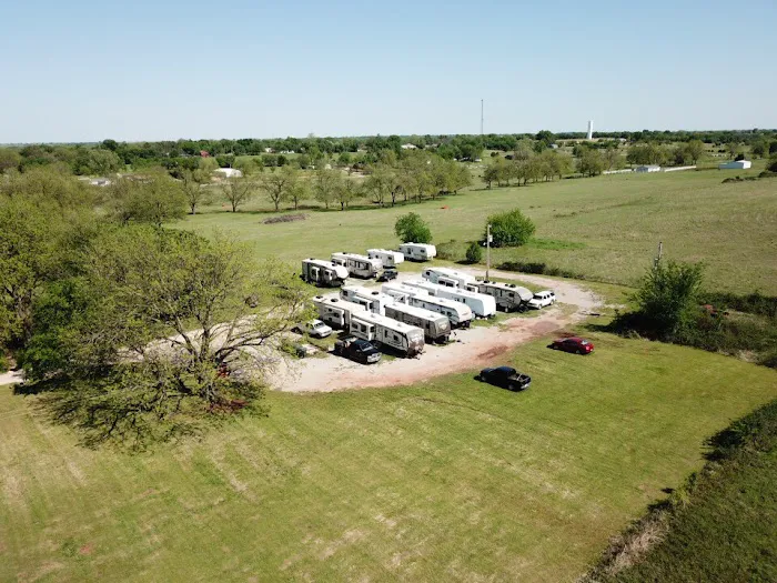 Secret Acres RV Park Picture 3