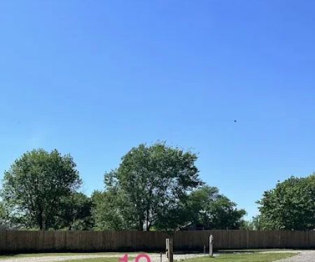 L’Lees rv park and paddocks