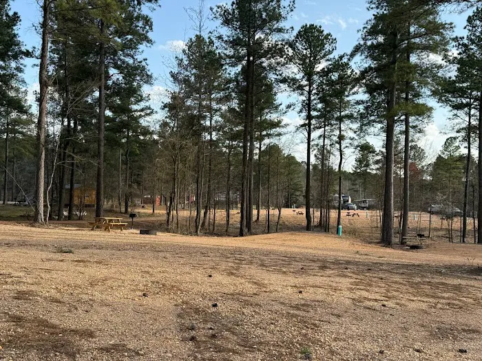 Kick it Back RV Park Picture 4