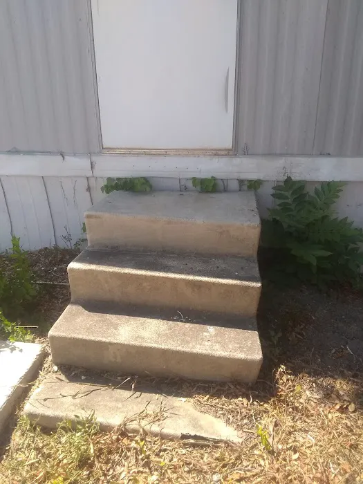 Yellow Rose Estates Picture 8