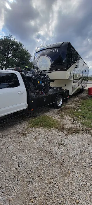 Shady Oaks RV Park Picture 1