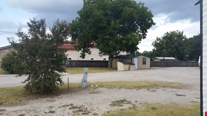 Shady Oaks RV Park Picture 9