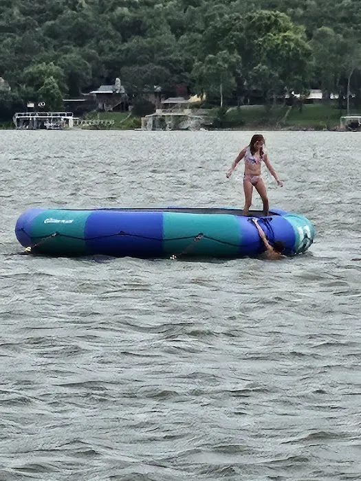 Two Sisters RV Park Picture 6