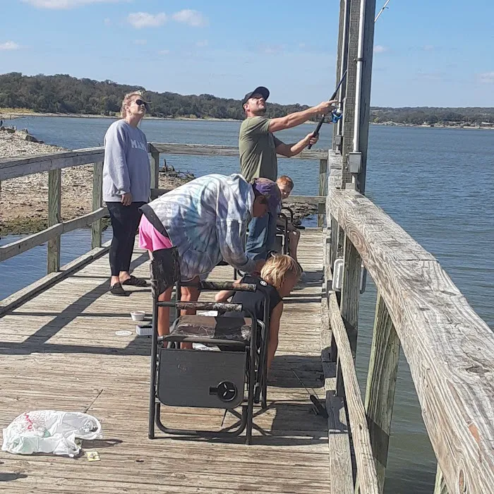 Two Sisters RV Park Picture 9