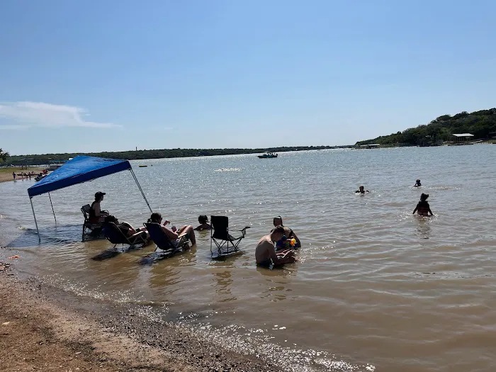 Sandy Beach RV Park Picture 3