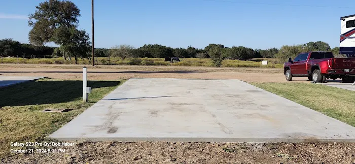 LBJ Property Rental R.V. Park Picture 7