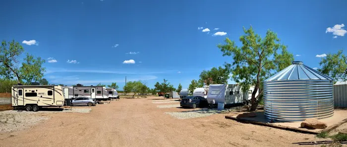 Z-Ranch RV Picture 4