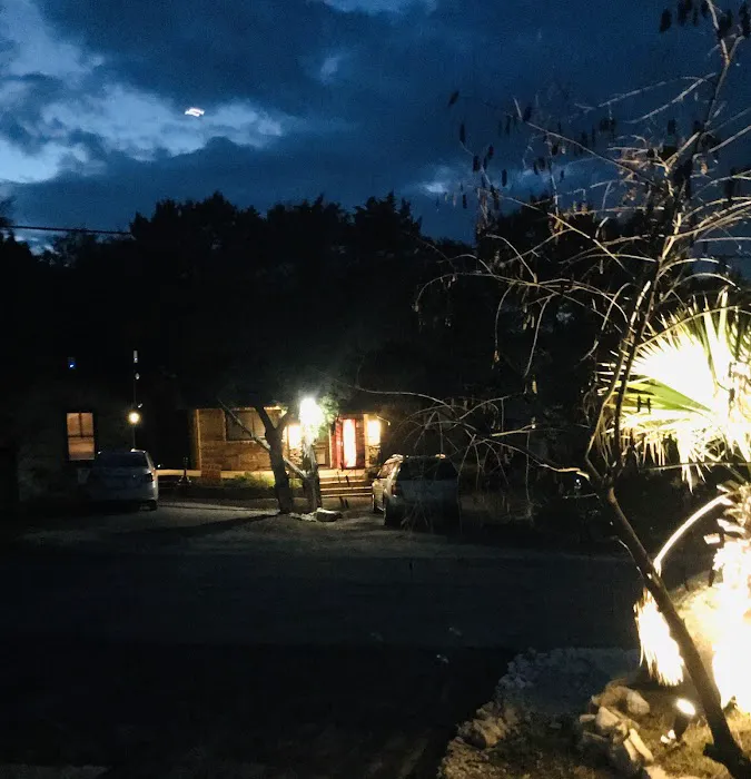 Old 1431 RV Park Picture 5