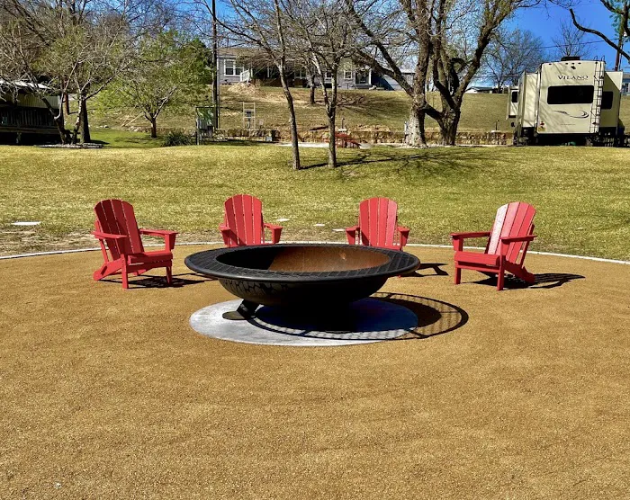 Riverbend RV Park / Lake Austin Picture 6