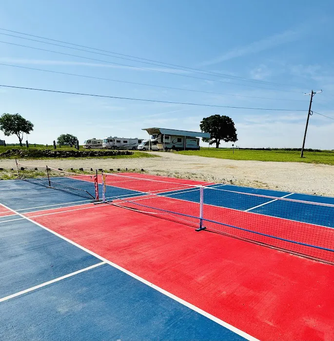 Flying Horse RV Park Picture 7