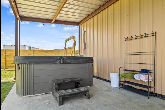 The Oak RV Park & Campground Picture 8