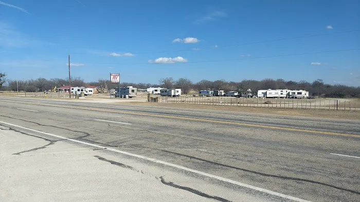 Horseshoe RV Picture 3