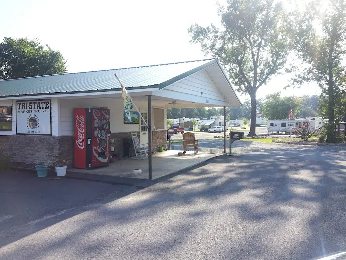 Clinton RV Park Picture 1