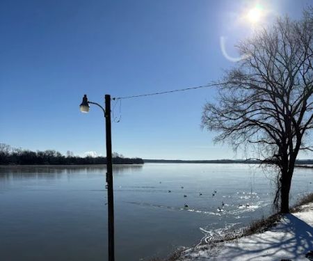 B & G RV Park & Rentals