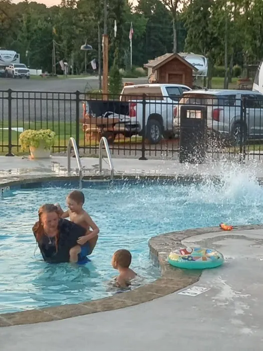 The Woodlands RV Resort Picture 2