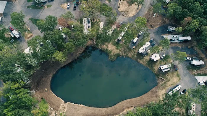 The Woodlands RV Resort Picture 6