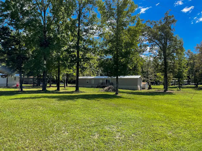 Pine Meadows MHC, LLC Picture 1