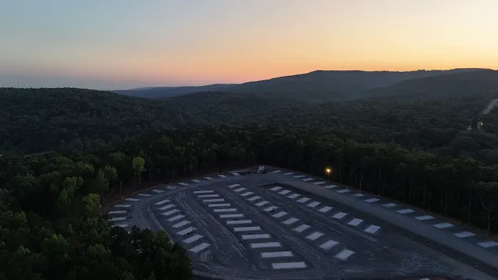 Dew Drop In RV Park Picture 4