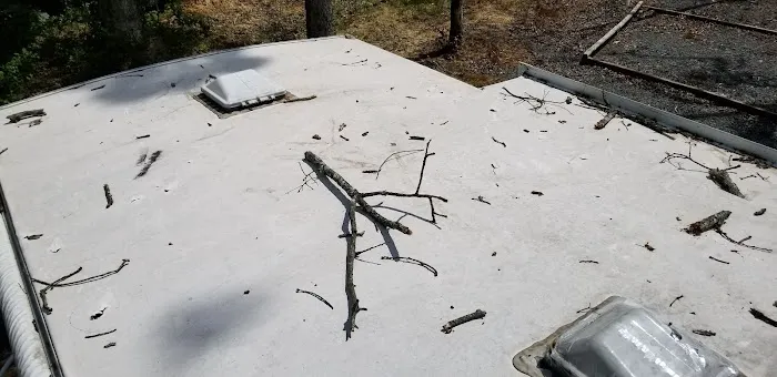 Cherokee RV Hideaway Picture 7