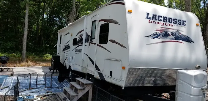 Cherokee RV Hideaway Picture 1