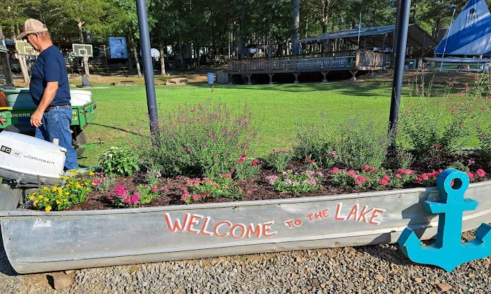 Lakeside RV Park Picture 6