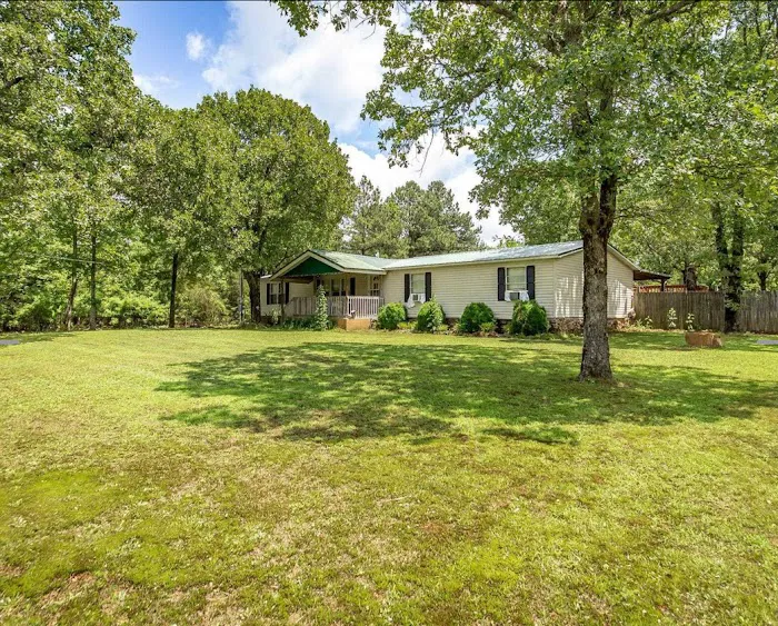 Oak Forrest Mobile Home Park Picture 3