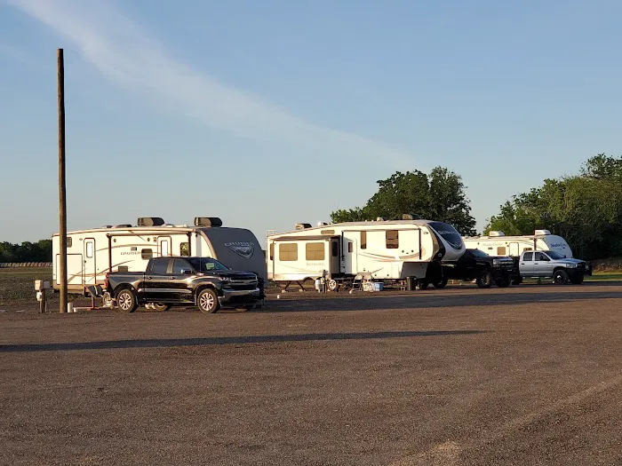 5 Sons RV Park Picture 1