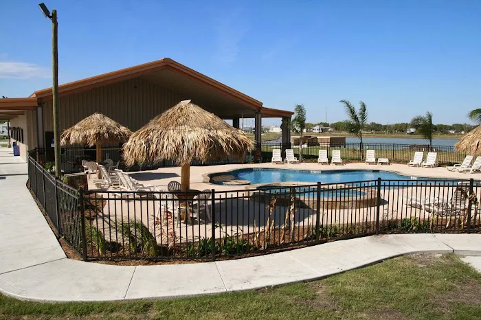 Texas Lakeside RV Resort Picture 1