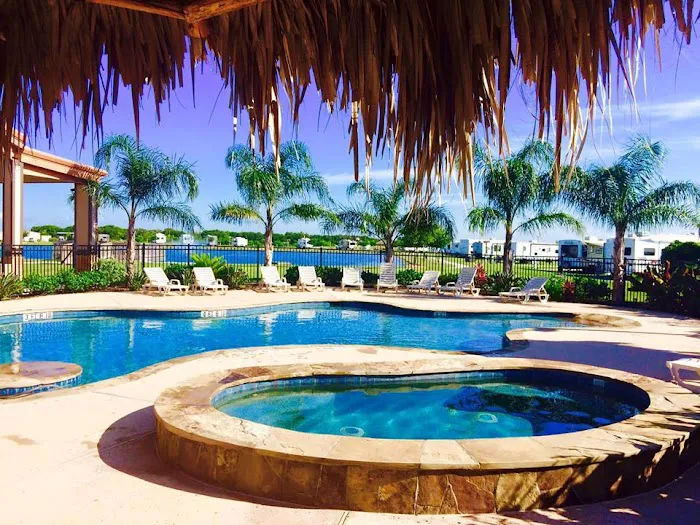 Texas Lakeside RV Resort Picture 2