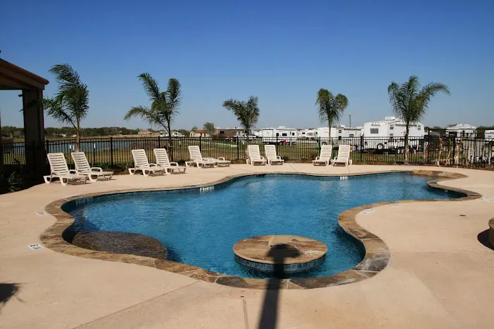 Texas Lakeside RV Resort Picture 7