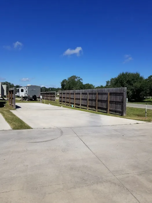 Country Club Rv Park Picture 6