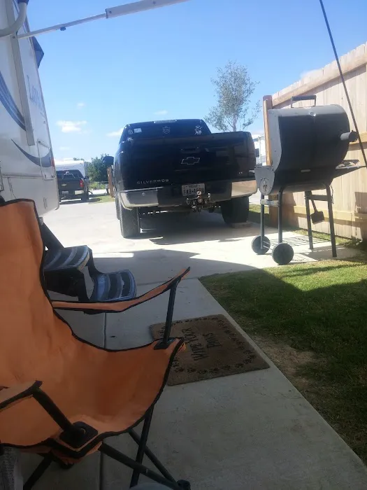 Country Club Rv Park Picture 1