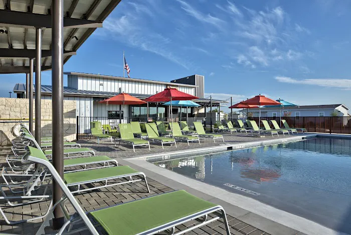 Lakeside Crossing - Manufactured Home Community Picture 4