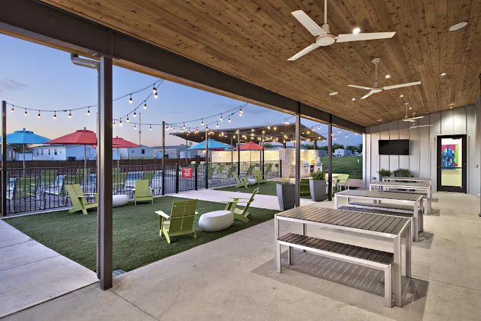 Lakeside Crossing - Manufactured Home Community Picture 7