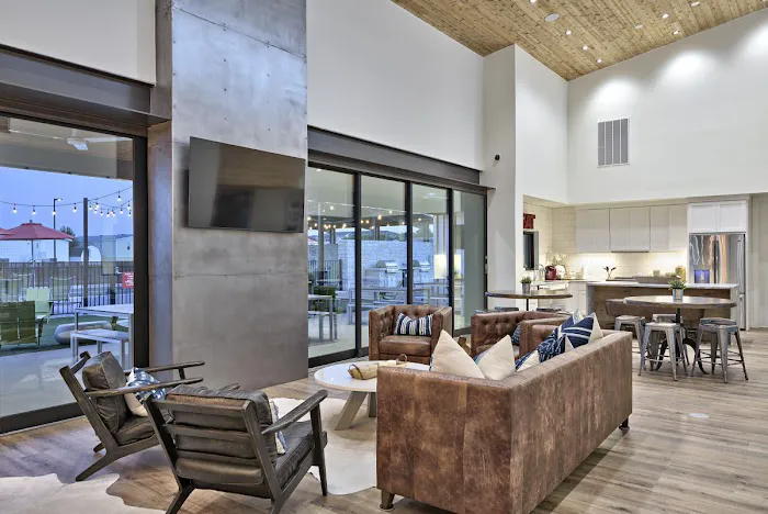 Lakeside Crossing - Manufactured Home Community Picture 6