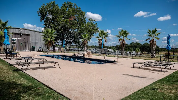 Rivercity RV Park Picture 8