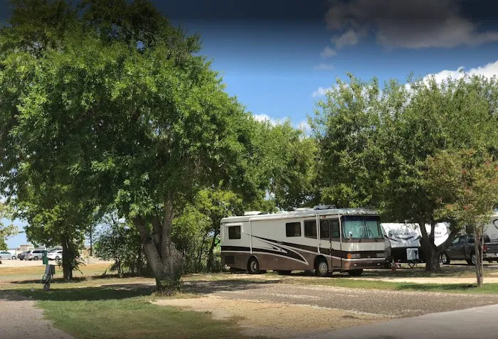 New Braunfels RV Park Picture 7