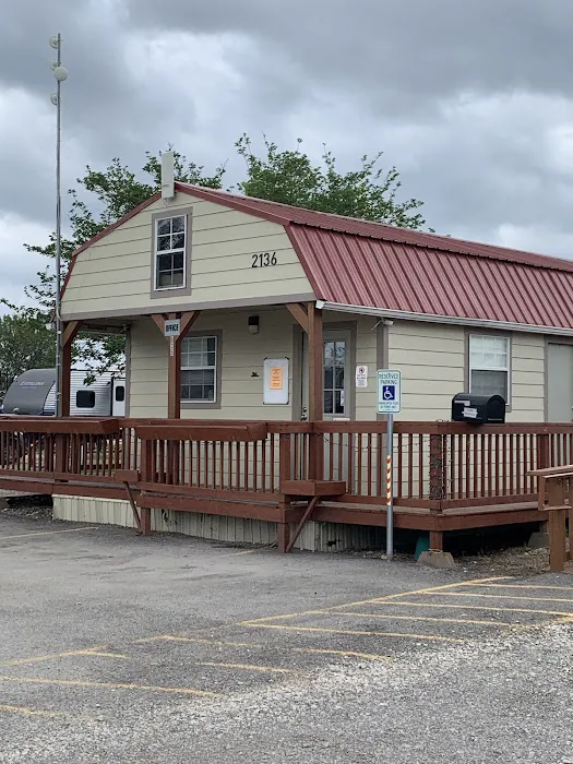 New Braunfels RV Park Picture 4