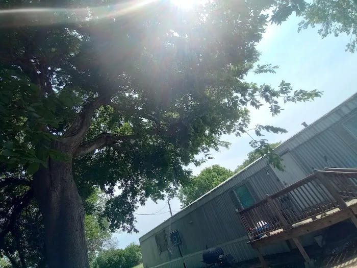 Shady Acre Mobile Home Park Picture 4