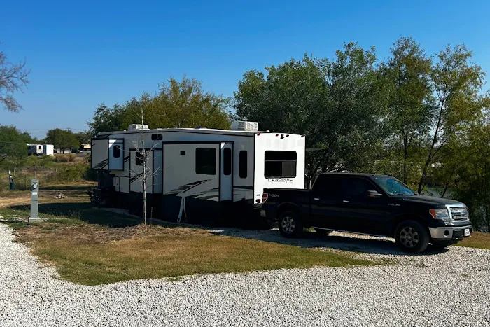 Long Creek RV Park Picture 10