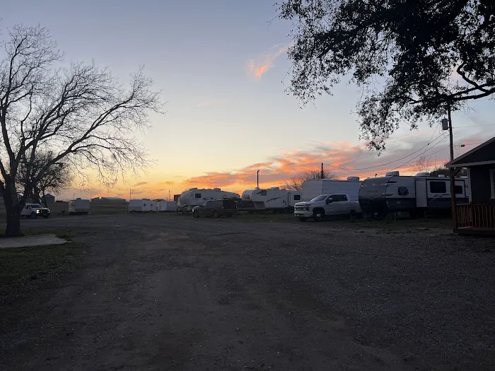 Pecan Grove RV Resorts Picture 10
