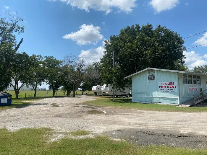 Pecan Grove RV Resorts Picture 5