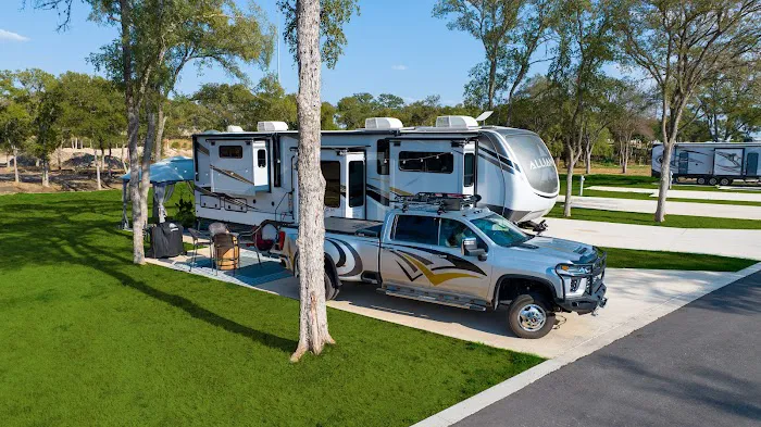 Treeside RV Resort Picture 10
